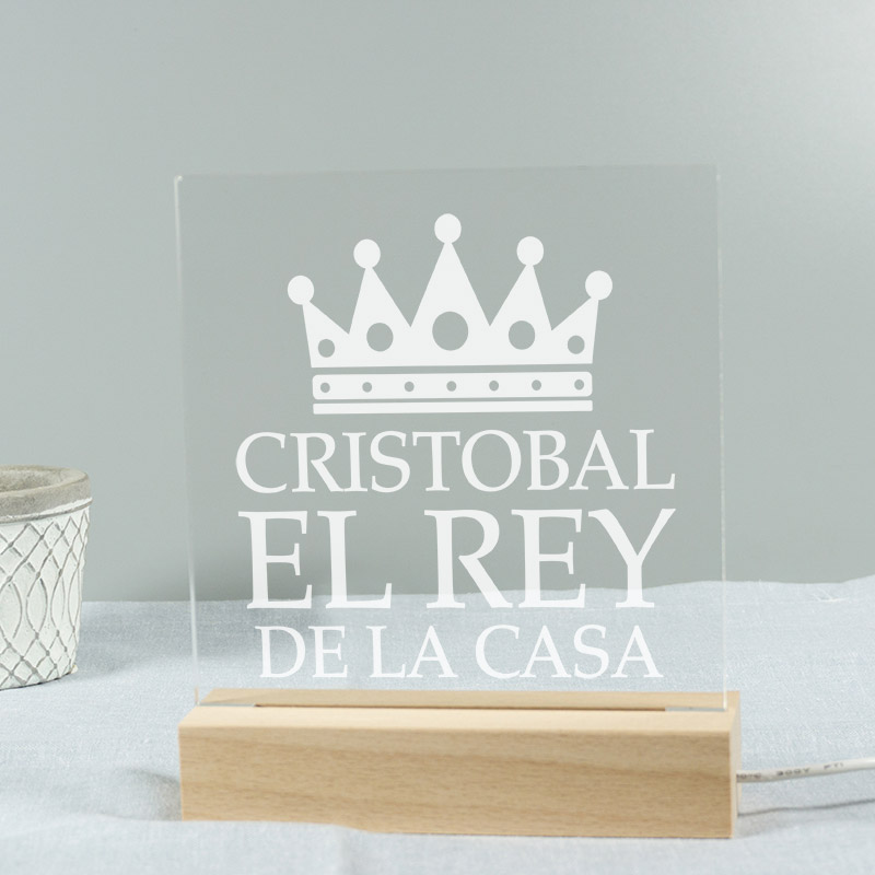 Regalos personalizados: Lámparas personalizadas: Lámpara led personalizada 'El rey de la casa'