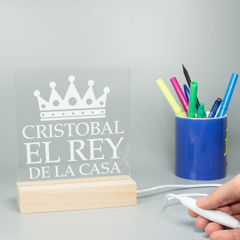 Regalos personalizados: Lámparas personalizadas: Lámpara led personalizada 'El rey de la casa'