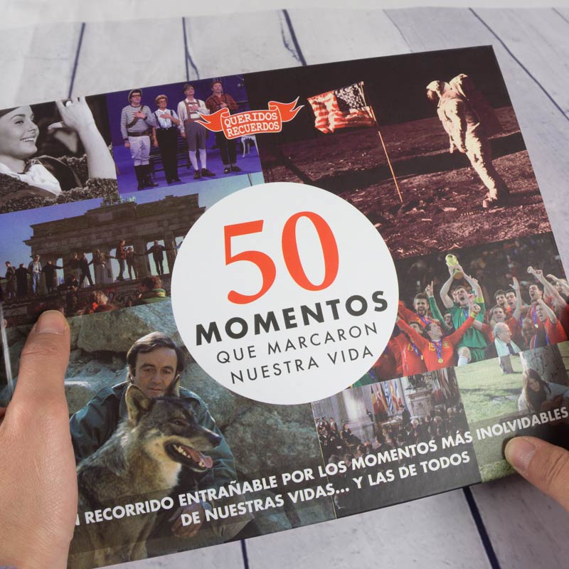 Regalos personalizados: Regalos con nombre: Libro '50 momentos que marcaron nuestra vida'