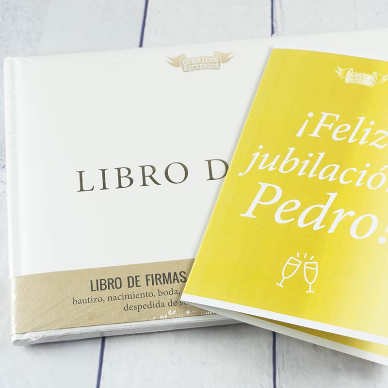 Regalos personalizados: Libros personalizados: Libro de Oro con tarjeta personalizada