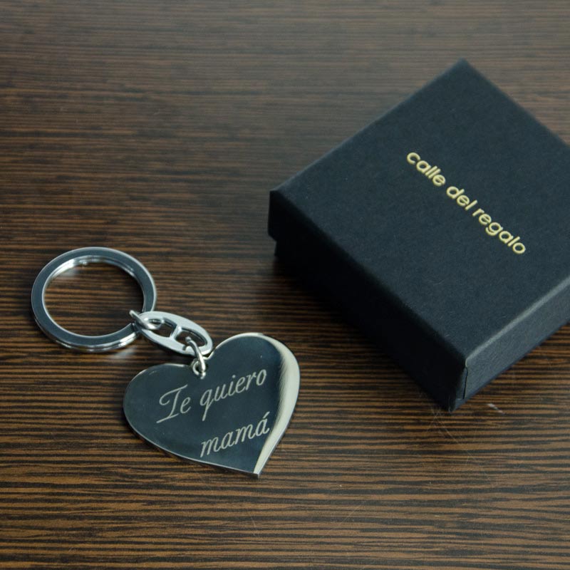 Regalos personalizados: Llaveros personalizados: Llavero corazón con texto grabado