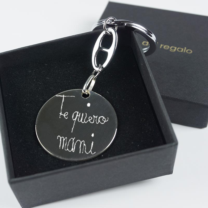 Regalos personalizados: Llaveros personalizados: Llavero de plata con tu letra grabado