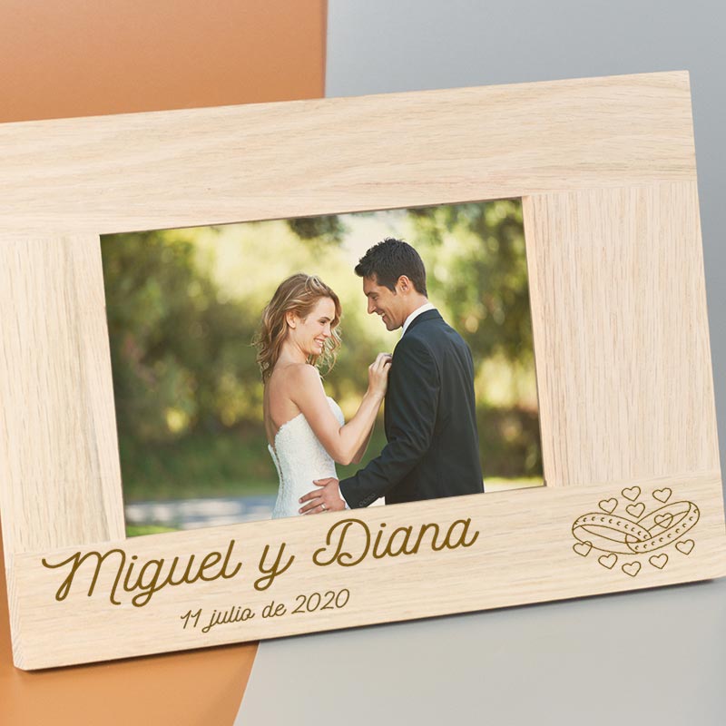 Regalos personalizados: Diseño y decoración: Marco de madera personalizado para bodas