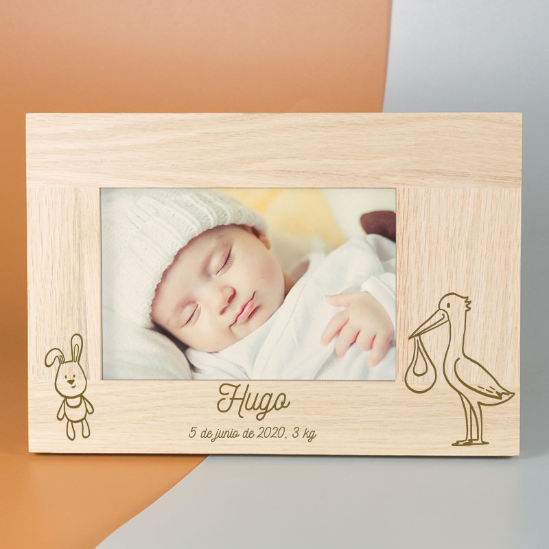 Regalos personalizados: Diseño y decoración: Marco de madera personalizado para nacimiento