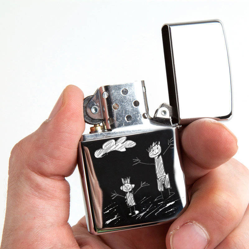 Regalos personalizados: Regalos con el dibujo de tus hijos: Mechero Zippo grabado con el dibujo de tu hijo