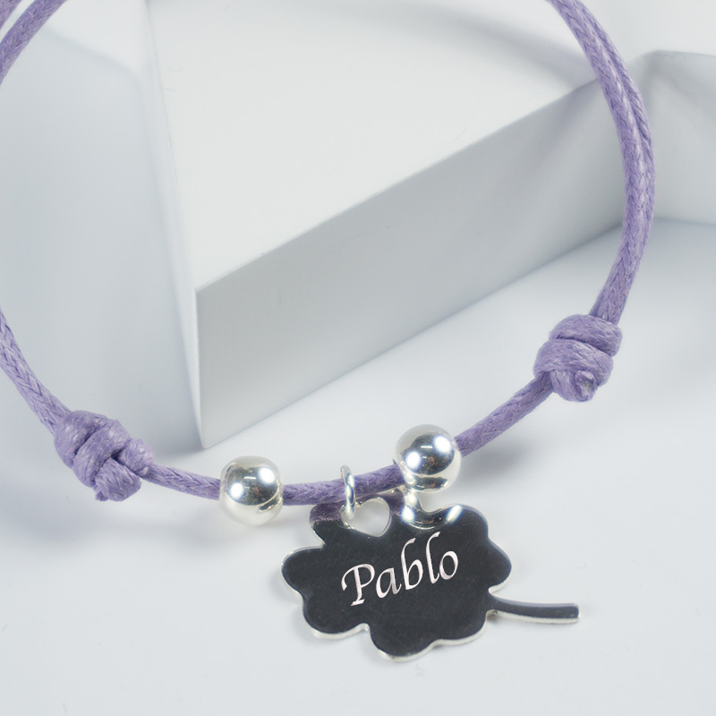 Regalos personalizados: Joyas personalizadas: Pulsera de plata tr&eacute;bol personalizada