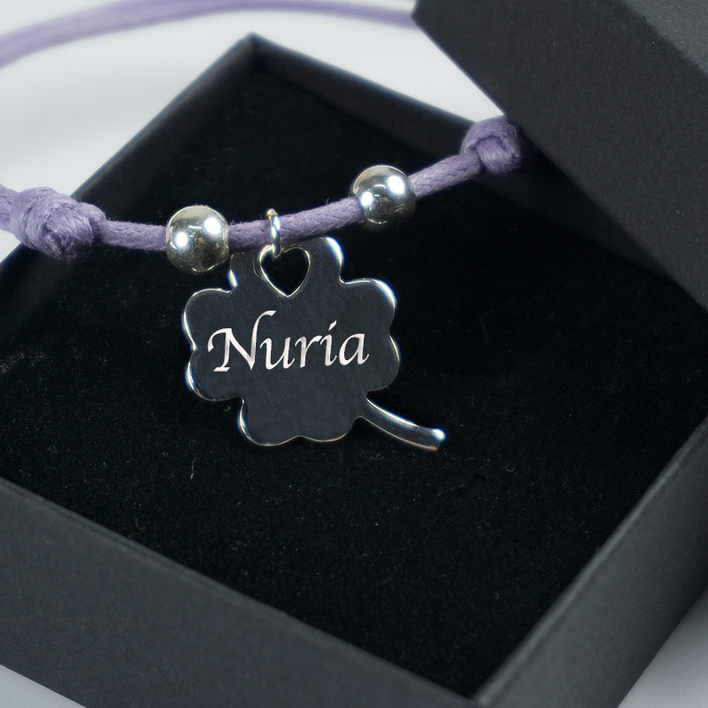 Regalos personalizados: Joyas personalizadas: Pulsera de plata trébol personalizada