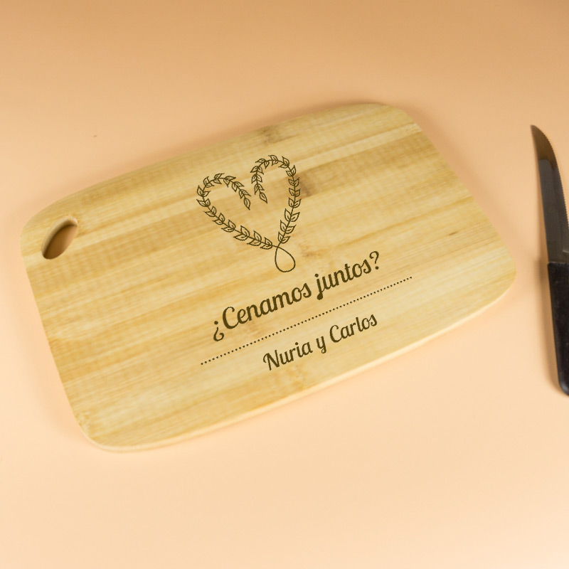 Regalos personalizados: Diseño y decoración: Tabla de madera grabada con corazón