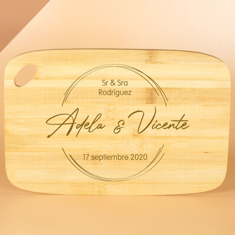 Regalos personalizados: Diseño y decoración: Tabla de madera para pareja grabada