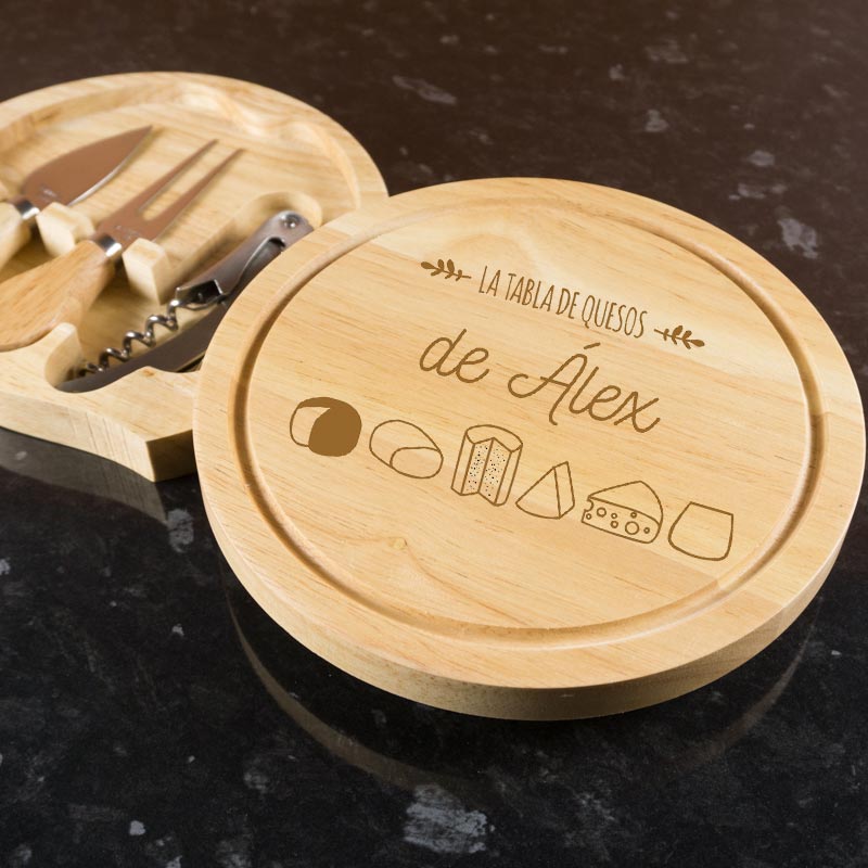 Regalos personalizados: Regalos con nombre: Tabla de quesos personalizada