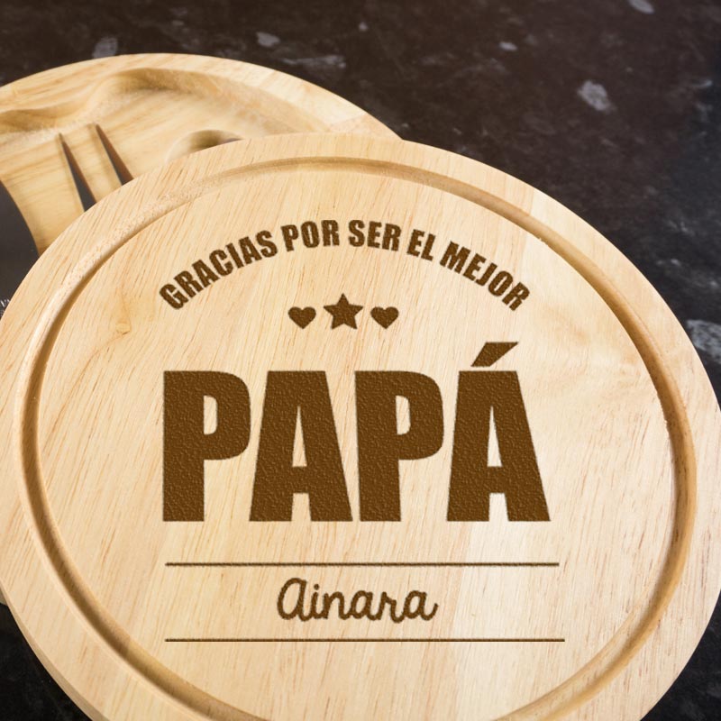 Regalos personalizados: Regalos con nombre: Tabla de quesos personalizada para papá