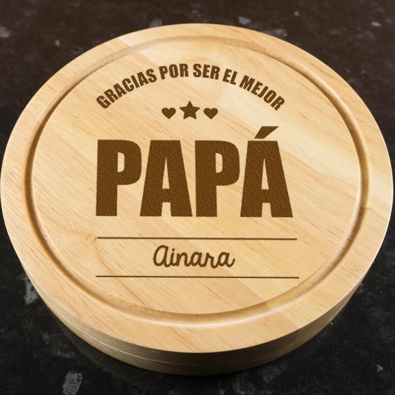 Regalos personalizados: Regalos con nombre: Tabla de quesos personalizada para papá