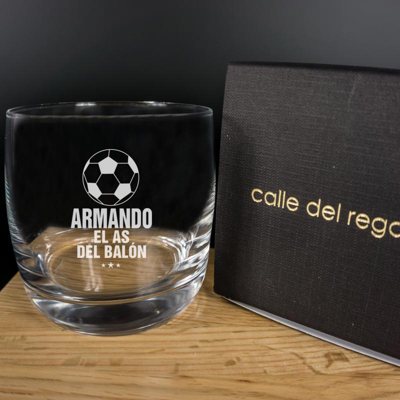 Regalos personalizados: Cristalería personalizada: Vaso de whisky para el as del balón 
