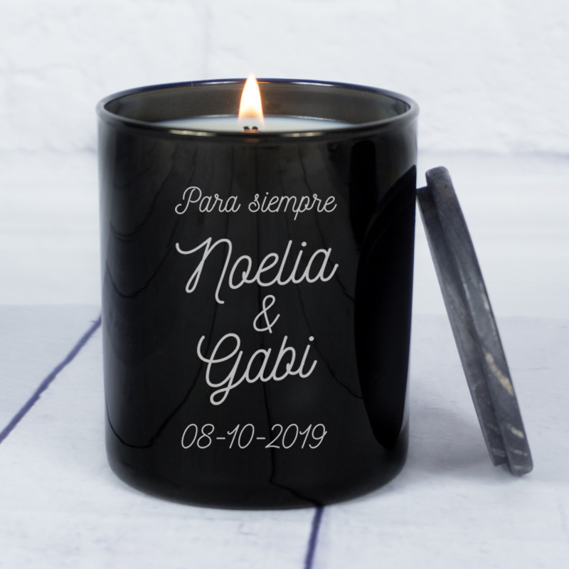 Regalos personalizados: Velas personalizadas: Vela personalizada para pareja con campana de cristal