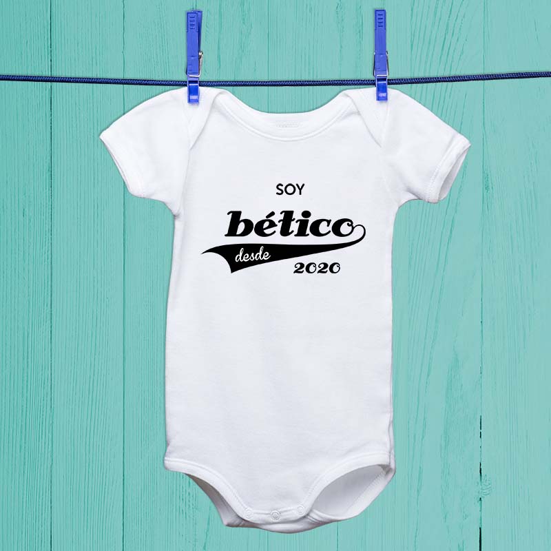 Regalos personalizados: Regalos con nombre: Body o camiseta infantil personalizada para futbolero