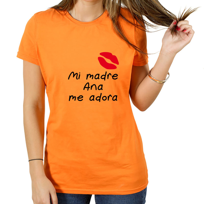 Regalos personalizados: Camisetas personalizadas: Camiseta mi madre me adora personalizada