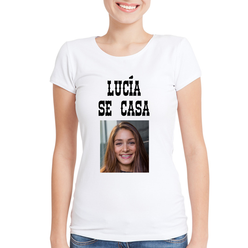 Regalos personalizados: Camisetas personalizadas: Camiseta "Se Casa" personalizada