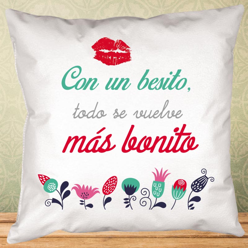 Regalos personalizados: Diseño y decoración: Cojín besito personalizado