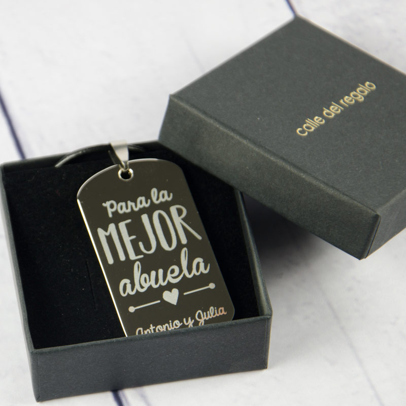 Regalos personalizados: Joyas personalizadas: Colgante personalizado para la mejor abuela