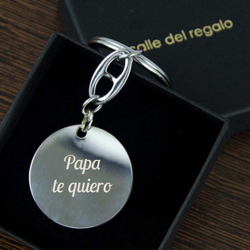 Joyas personalizadas: Llavero de plata redondo grabado Joyas personalizadas: Llavero de plata redondo grabado