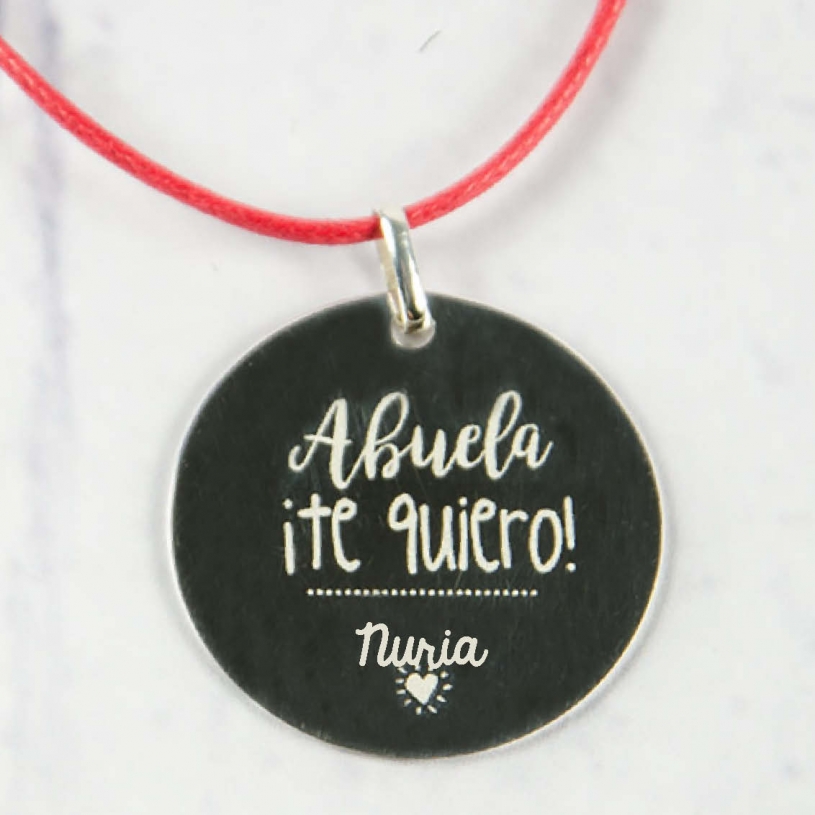 Joyas personalizadas: Colgante de plata grabado Abuela ¡Te quiero! Joyas personalizadas: Colgante de plata grabado Abuela ¡Te quiero!